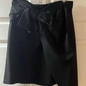 Adorable big bow front